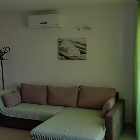 Abc Apartmani Vrsi Exterior photo